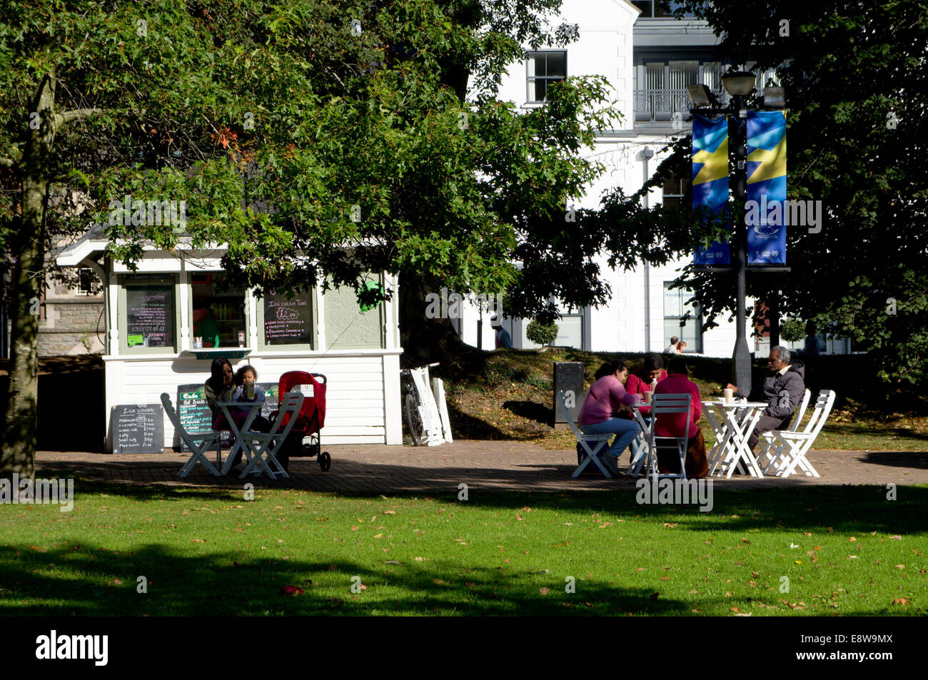 Open air Cafe, Gorsedd Gardens, Cathays Park, Cardiff, Wales, UK. Stock Photo