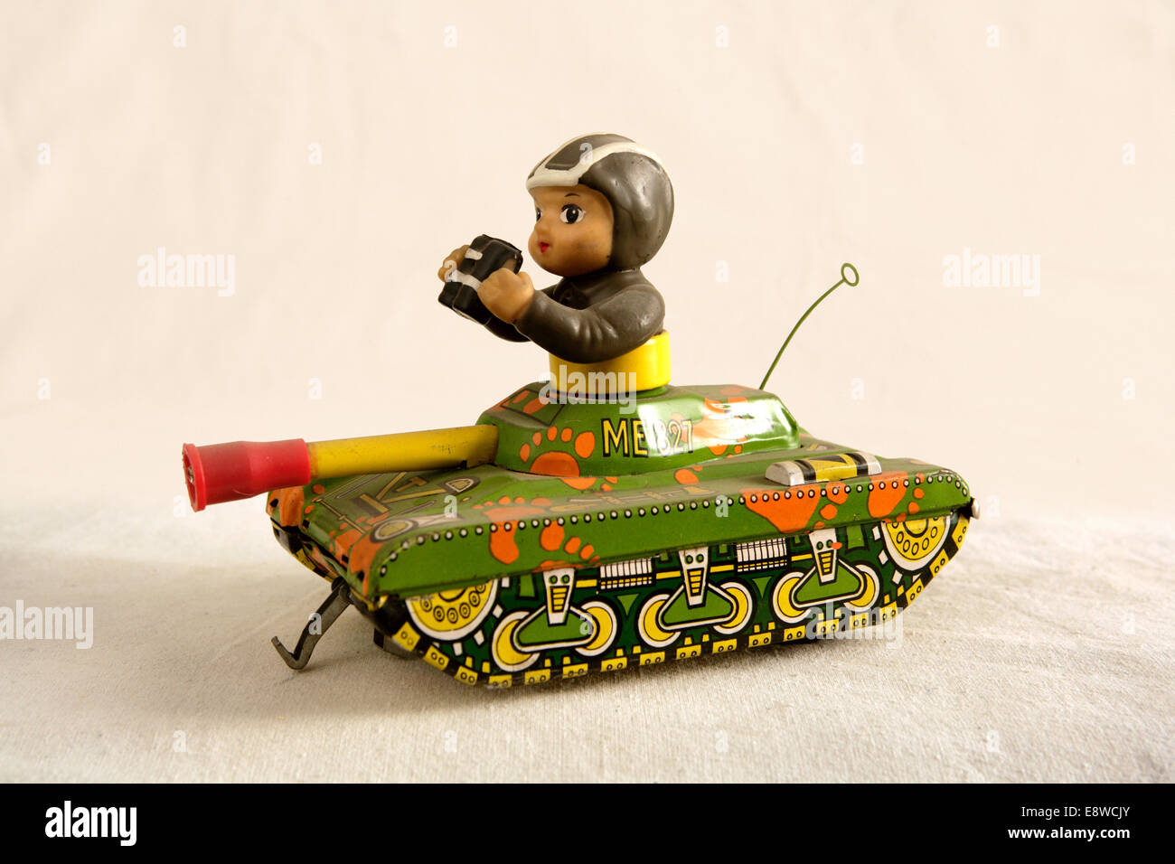 Vintage toy tanks hi-res stock photography and images - Alamy