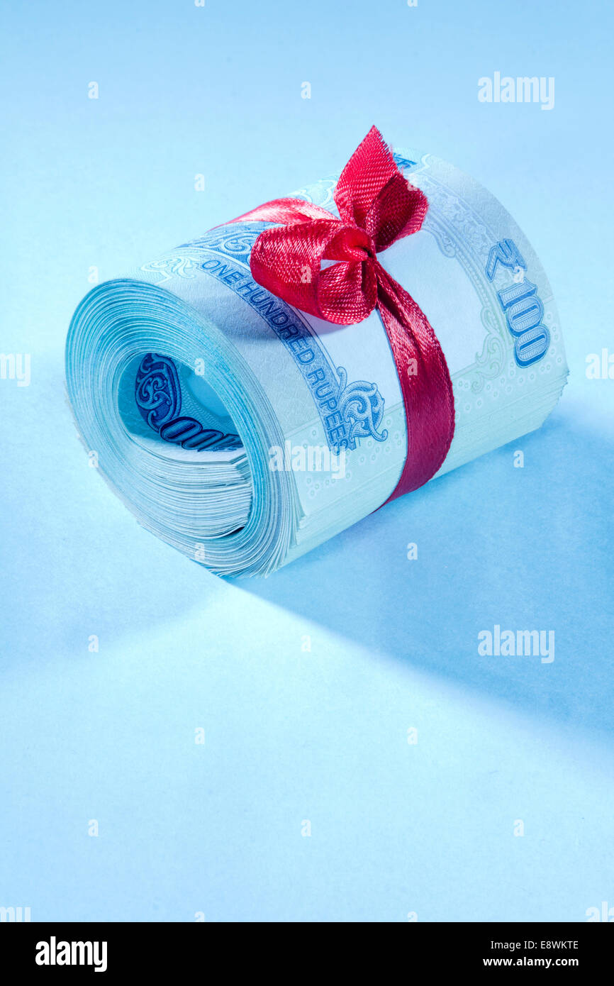 indian Currency Roll Stock Photo - Alamy