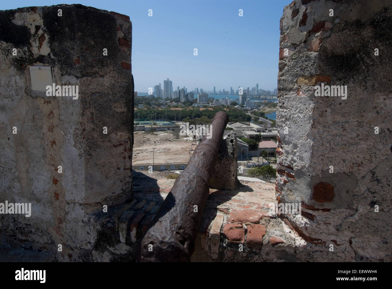 Fort San Felipe de Barajas, 17th century built by the Spanish, and view over the city, Cartagena (de Indias), Colombia Stock Photo