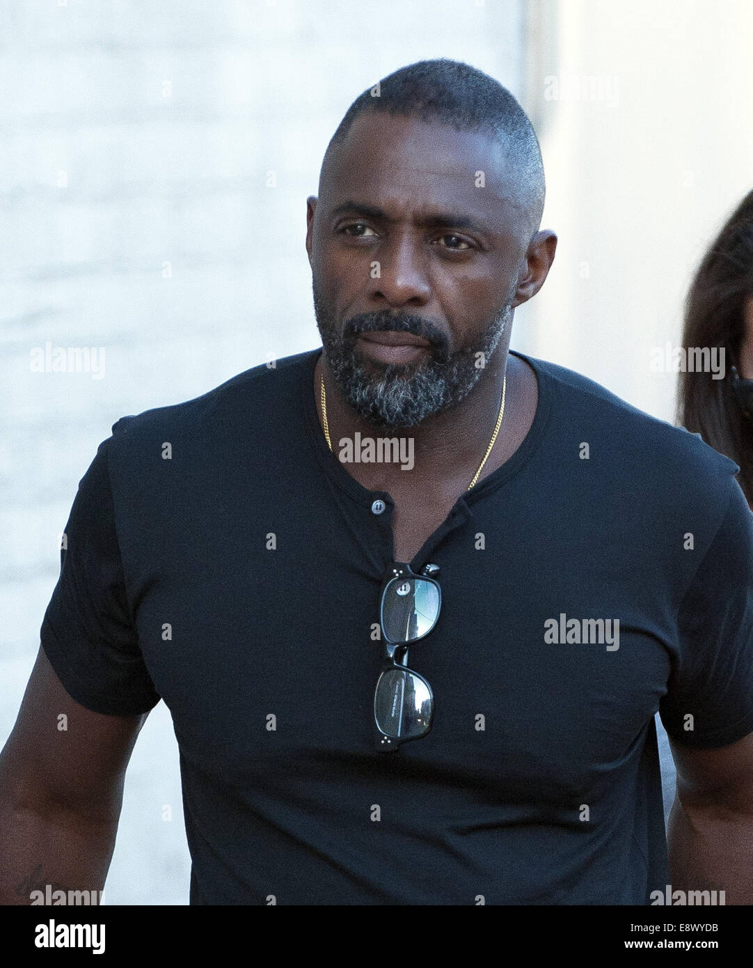 Hollywood, California, USA. 26th Aug, 2014. English actor, producer and DJ, Idris Elba, from the recent 'THor' movie arrives for a taping of Jimmy Kimmel Live! at the El Capitan Theatre in Hollywood on Tuesday September 26, 2014. Elba came down to fans to sign autographs and take photos before departing after the Kimmel Live! taping. © David Bro/ZUMA Wire/Alamy Live News Stock Photo