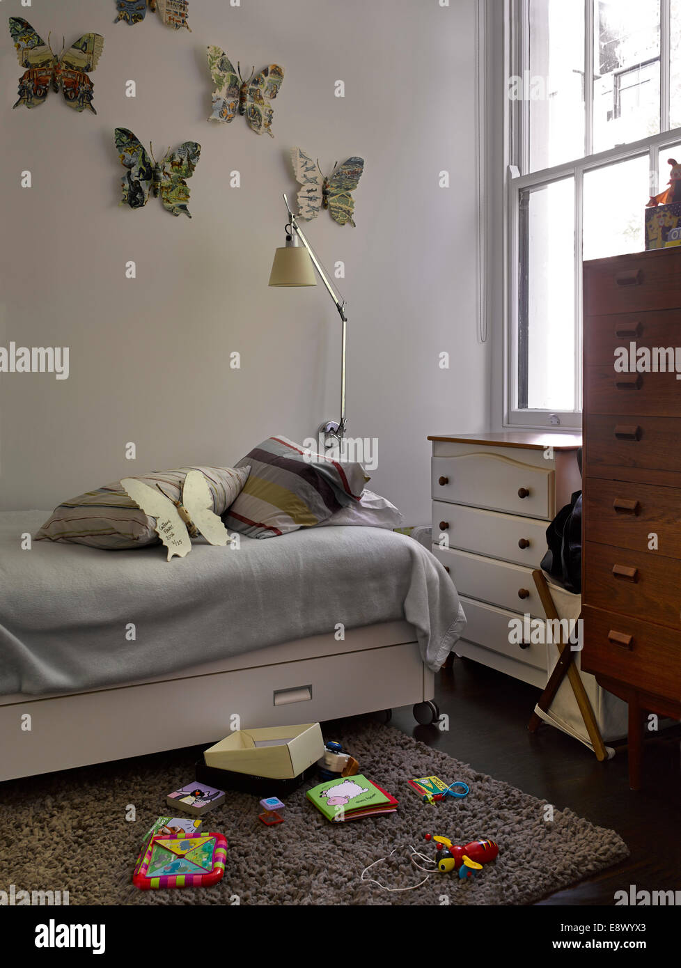 single childs bed