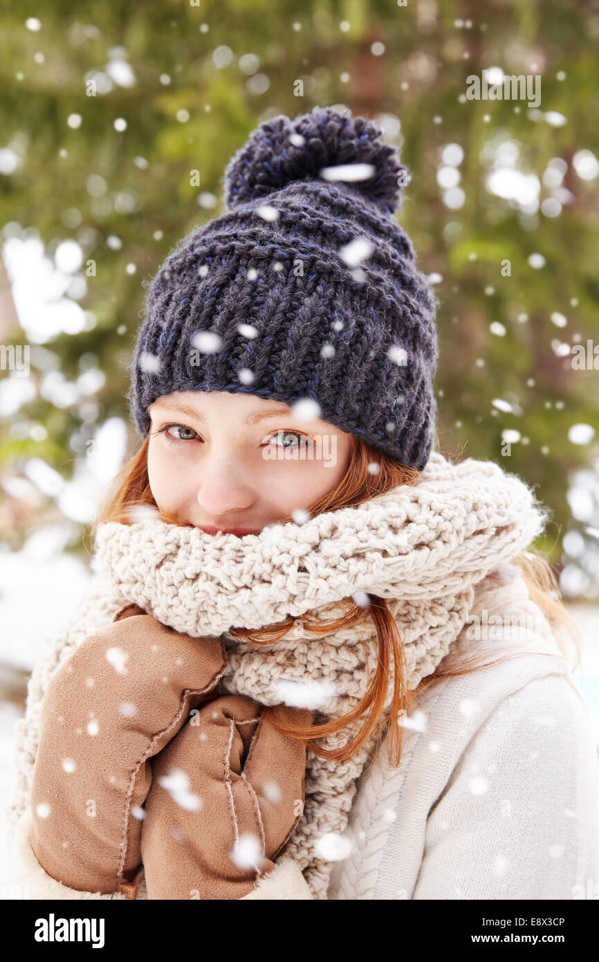 Scarf mitten and hat. Nature covered snow. Happiness. Exciting winter  photoshoot ideas. Snow games. Winter outfit. Snow makes everything outdoors  look amazing. Woman warm clothes snowy forest Stock Photo - Alamy