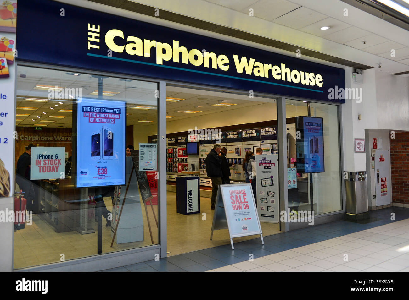 Carphone warehouse shop window hi-res stock photography and images - Alamy