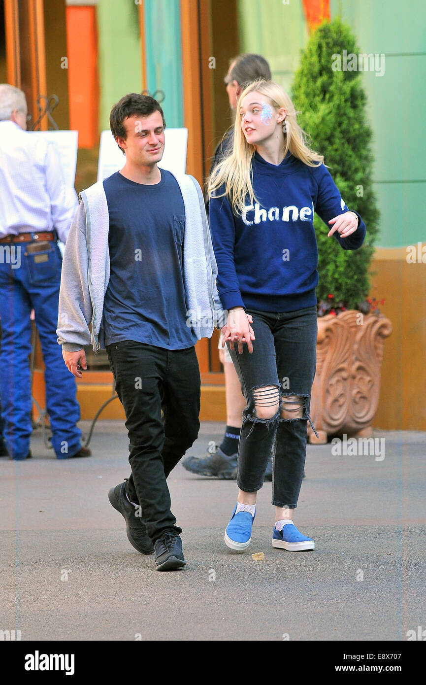 Elle fanning boyfriend