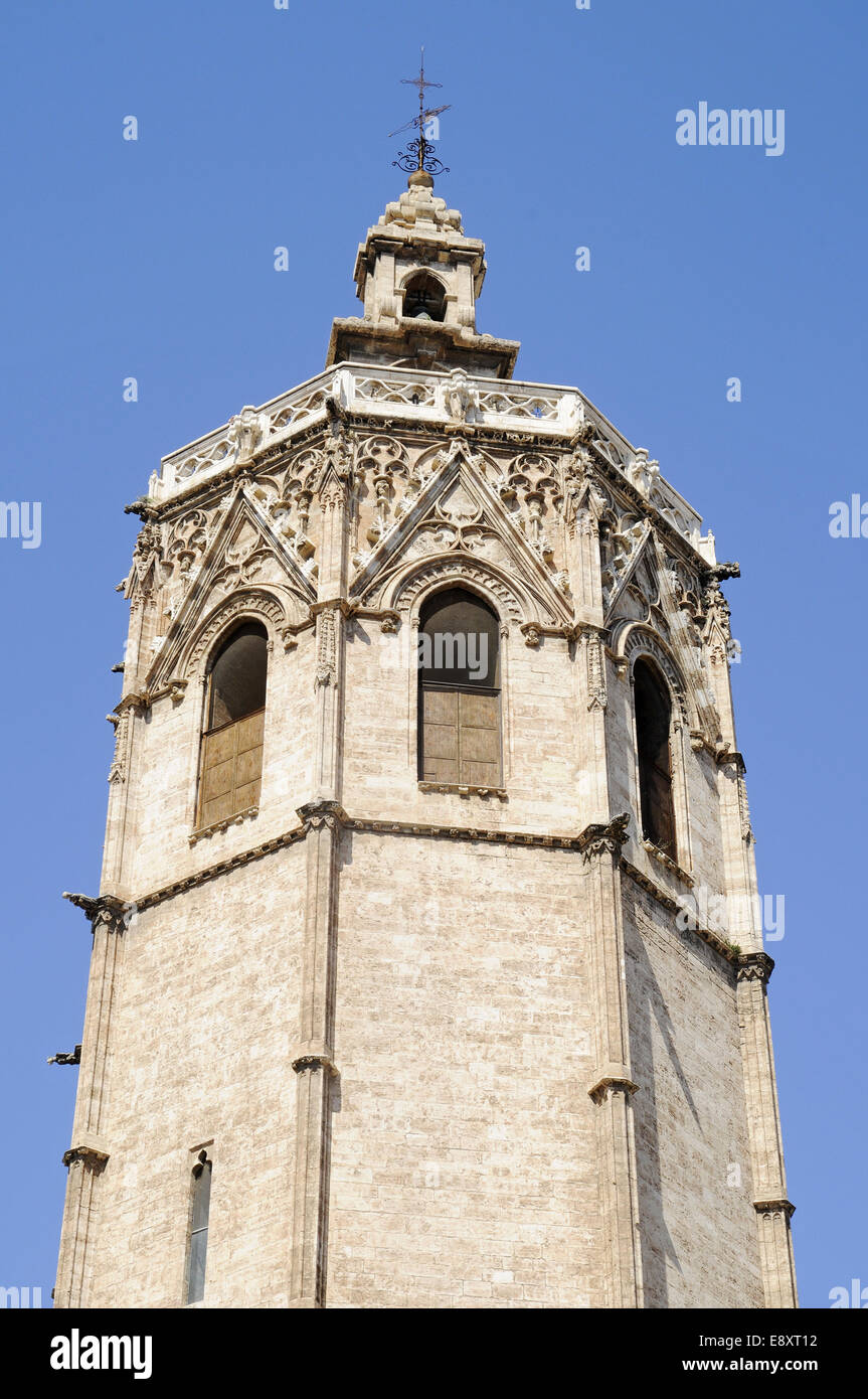 Torre de santa maria catedral hi-res stock photography and images - Alamy