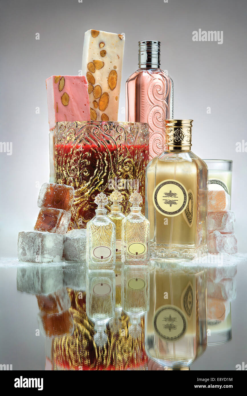 Luxury fragrance hi-res stock photography and images - Alamy
