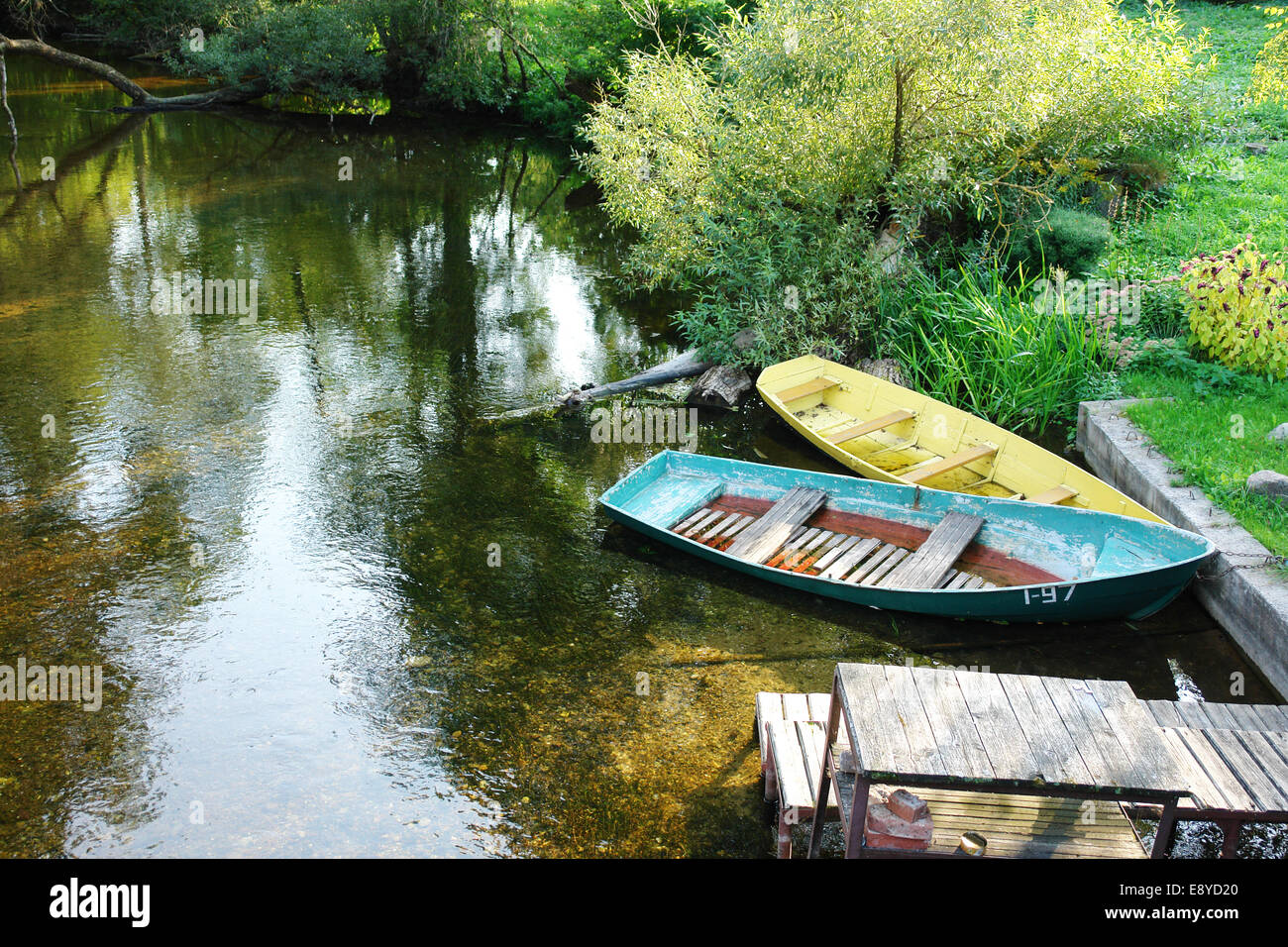 Antique wooden boats hi-res stock photography and images - Alamy