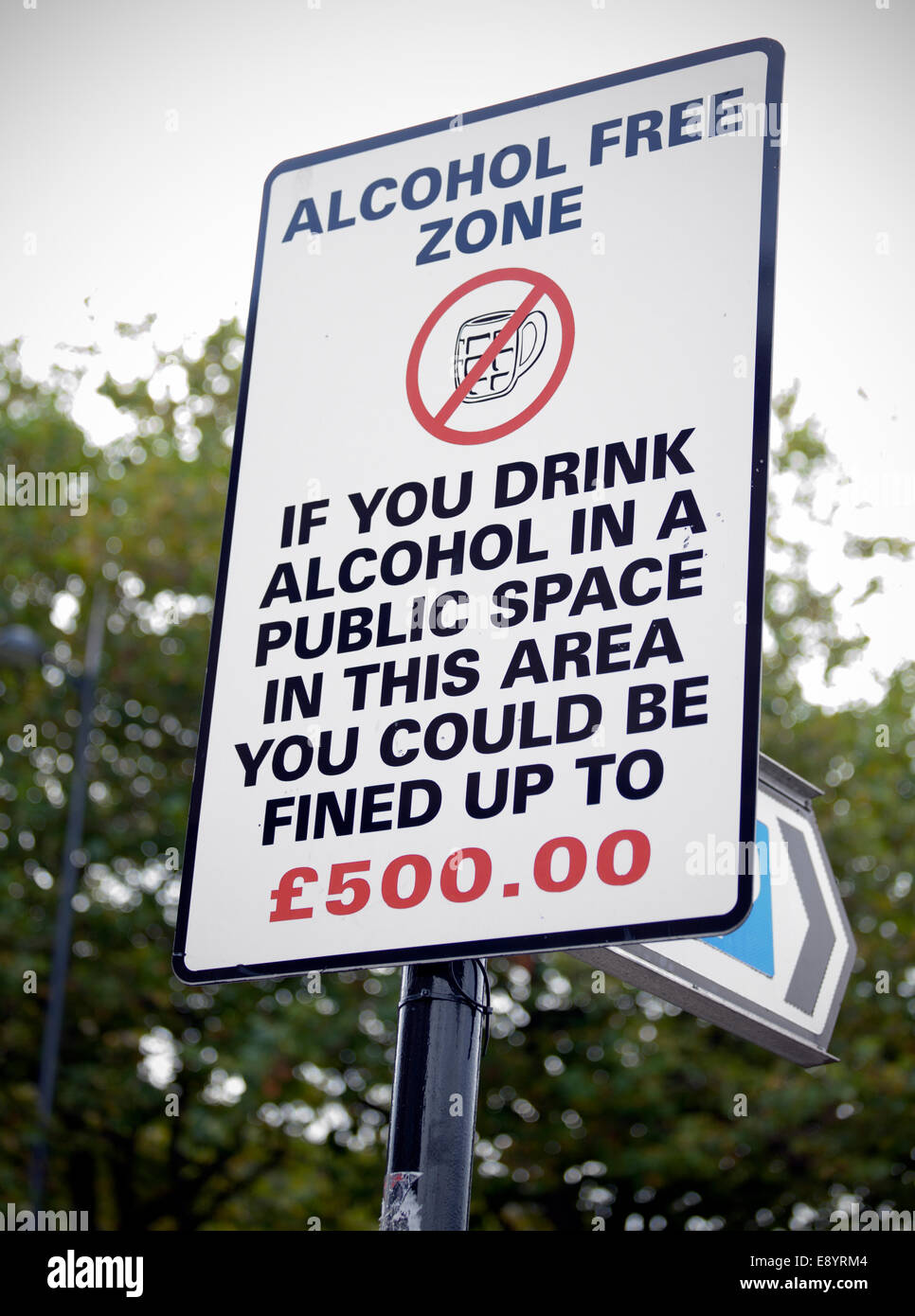 Alcohol Free Zone warning Sign about drinking in Public Place