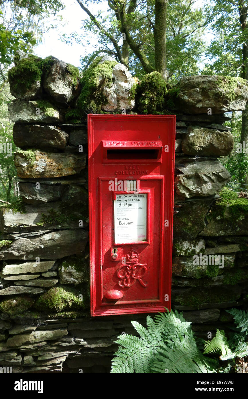 Post Box Matlock Postbox letterbox hi-res stock photography and images - Alamy
