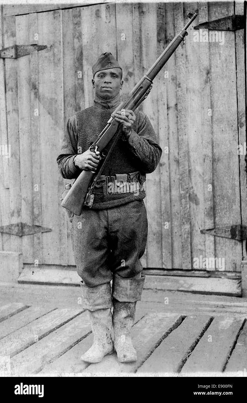 African american soldier wearing uniform Black and White Stock Photos ...