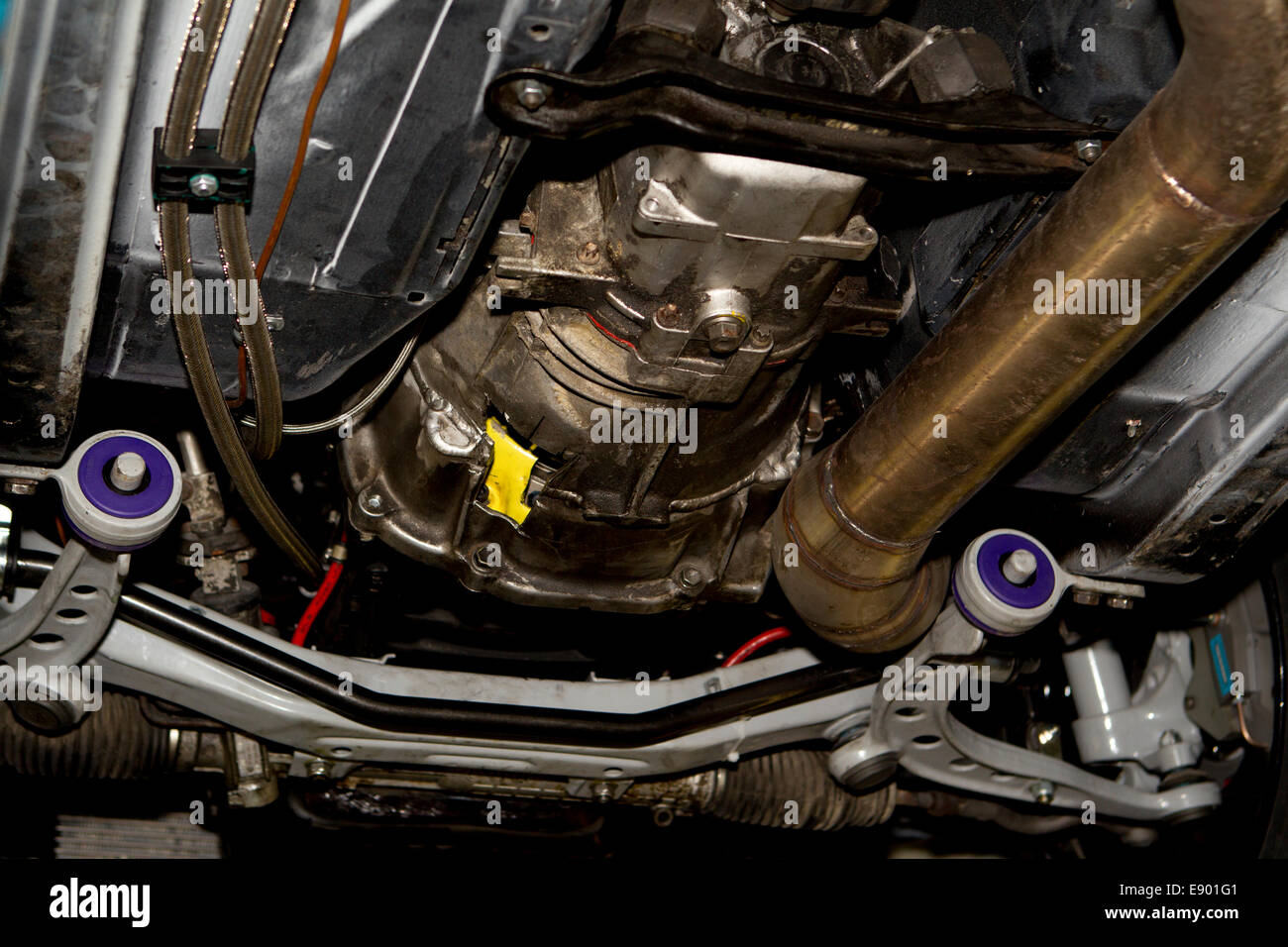 Broken axle hires stock photography and images Alamy