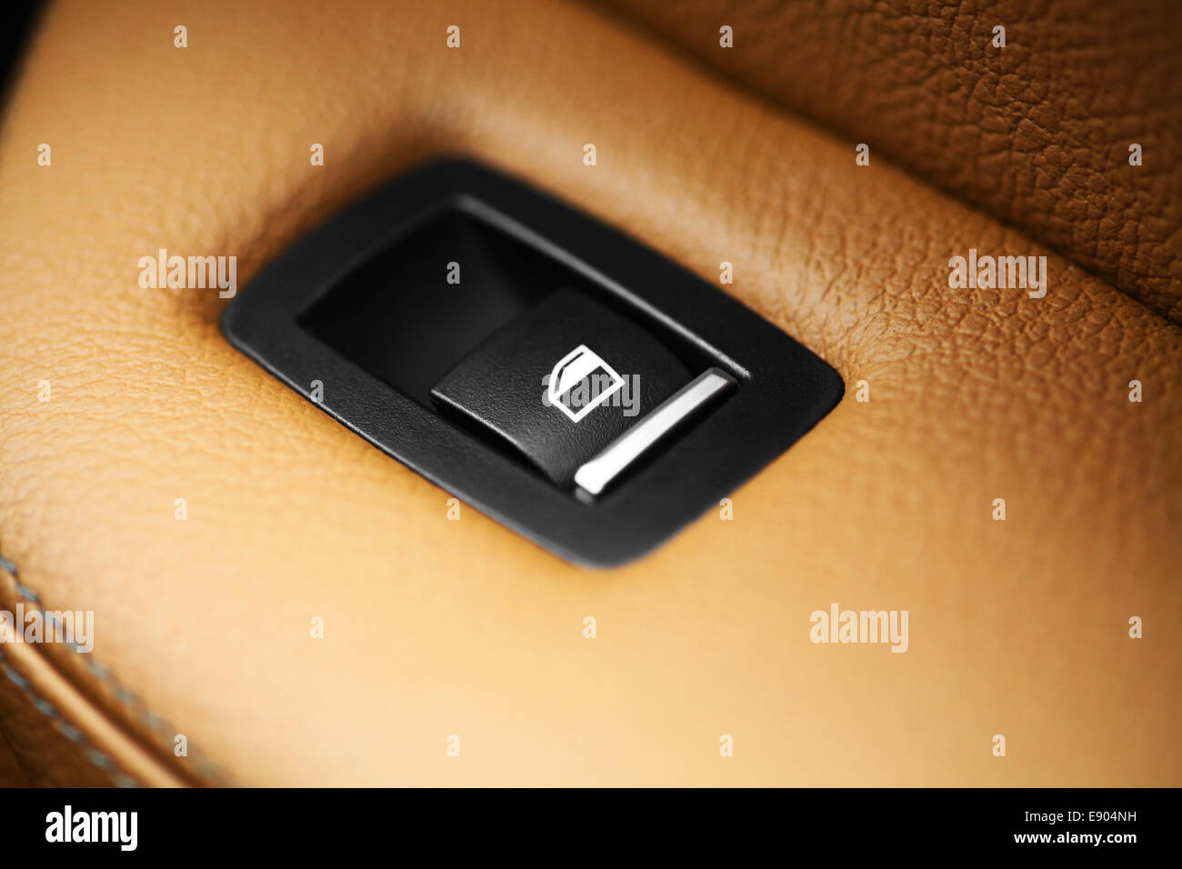 Automatic opening window hi-res stock photography and images - Alamy