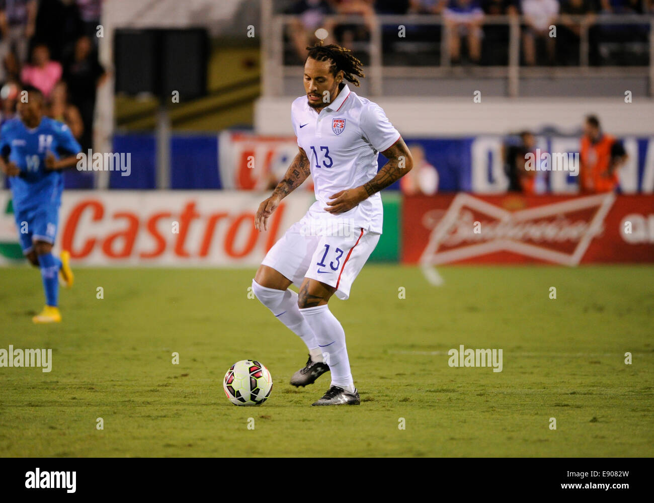 Florida, USA. 14th Oct, 2014. United States Midfielder Jermaine Jones (13) controls the ball during the international friendly between the US Men's National Team and Honduras at FAU Stadium in Boca Raton, Florida © Action Plus Sports/Alamy Live News Stock Photo