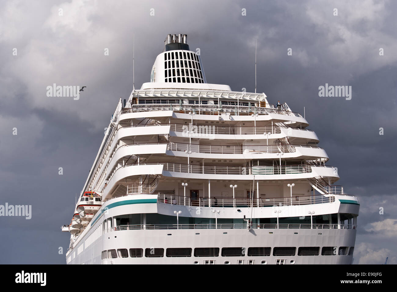 Baltic sea, cruise ship travelling hi-res stock photography and images ...