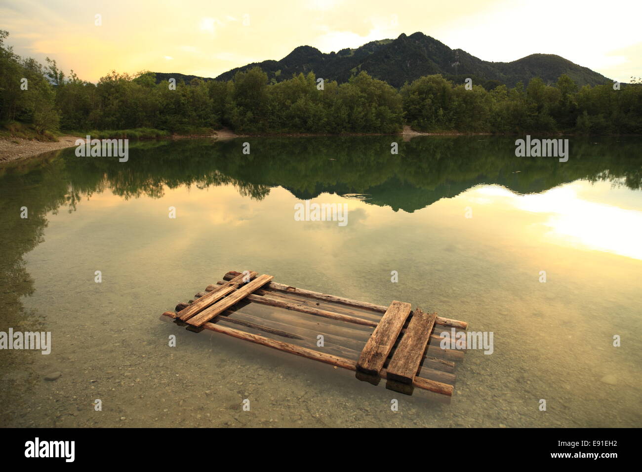 Lily raft hi-res stock photography and images - Alamy