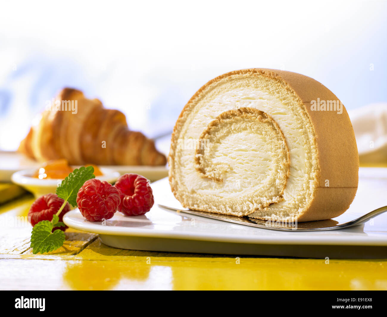 Creme rolle hi-res stock photography and images - Alamy