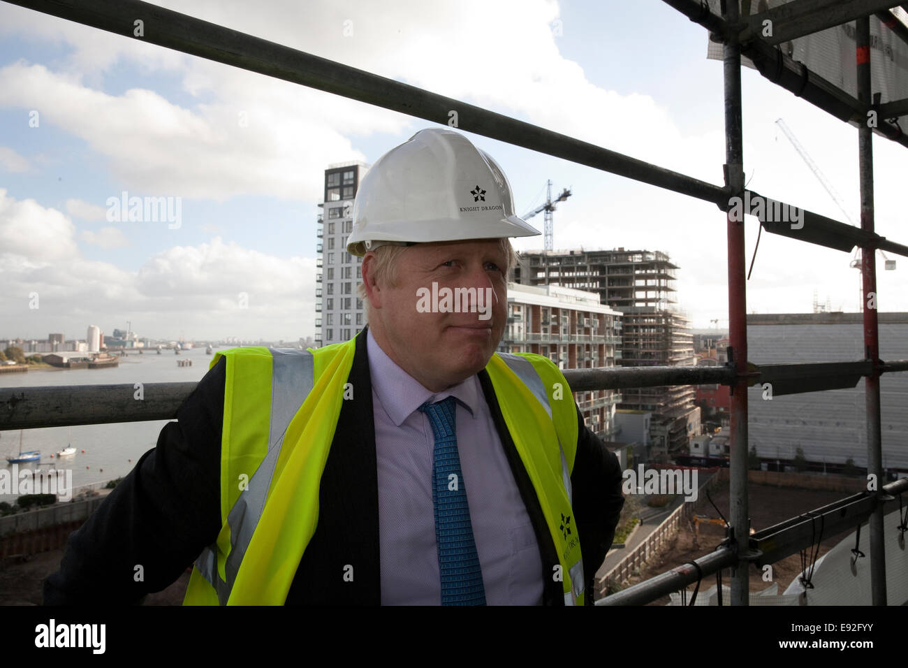 Boris Johnson, Mayor of London visits new apartments being built on the Greenwich Peninsula by Wates Construction, there is a fantastic view of the River Thames from the 8th floor Stock Photo