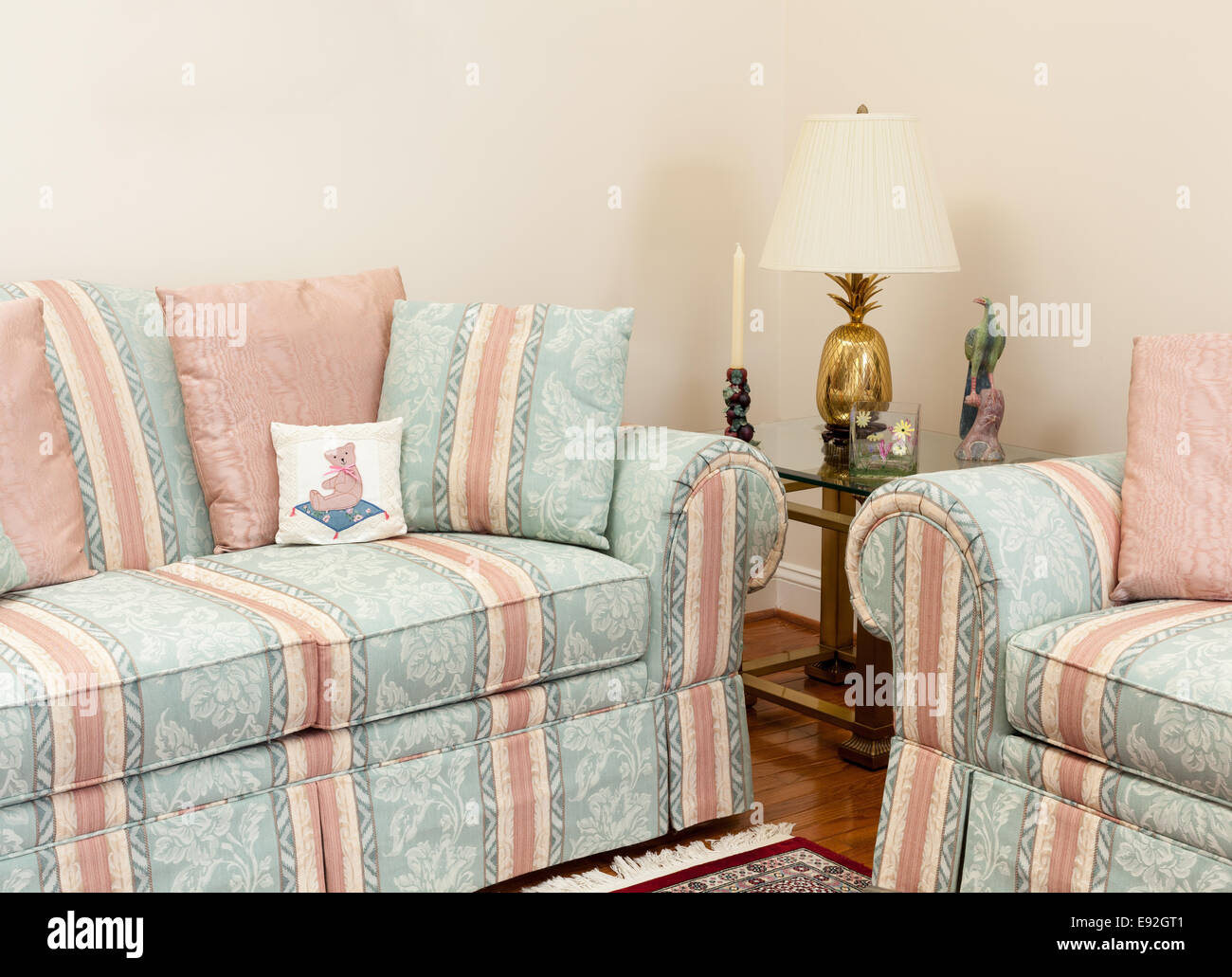 Modern living room with couches Stock Photo Alamy