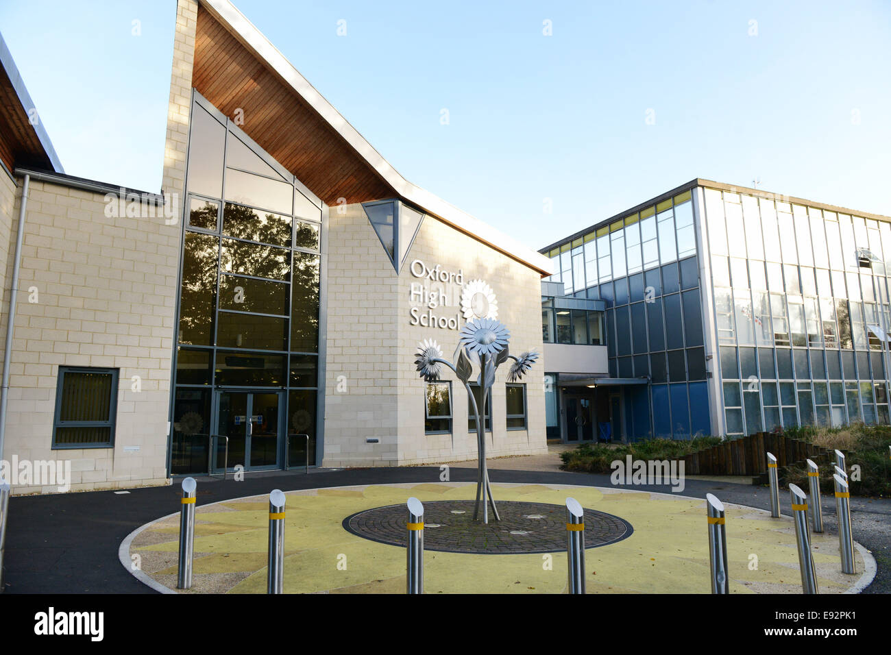 Oxford High School for Girls, Belbroughton Rd GV Pic Richard Cave 17.10.14 Stock Photo