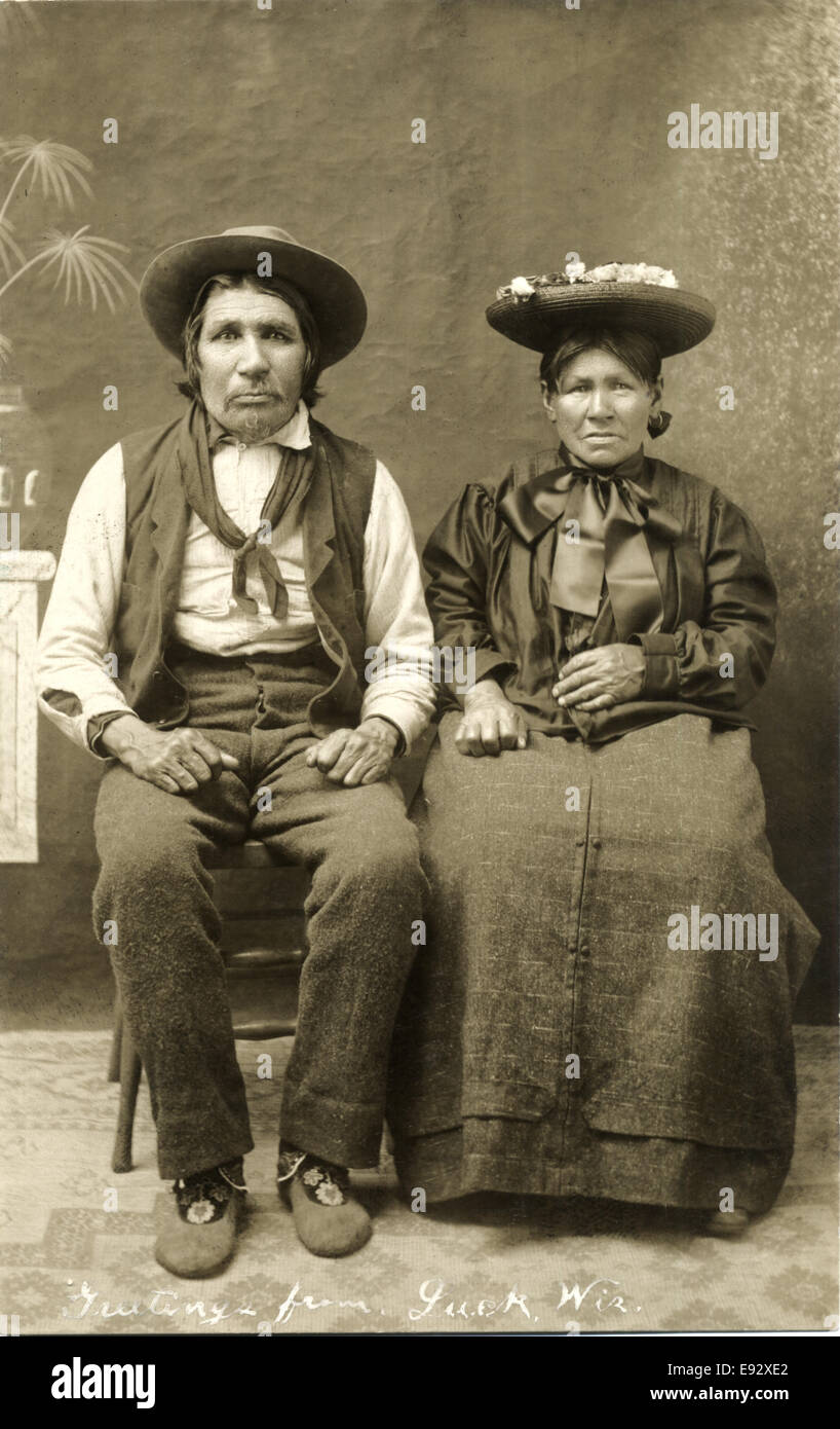 Native American Couple, Luck, Wisconsin, USA, circa 1905 Stock Photo