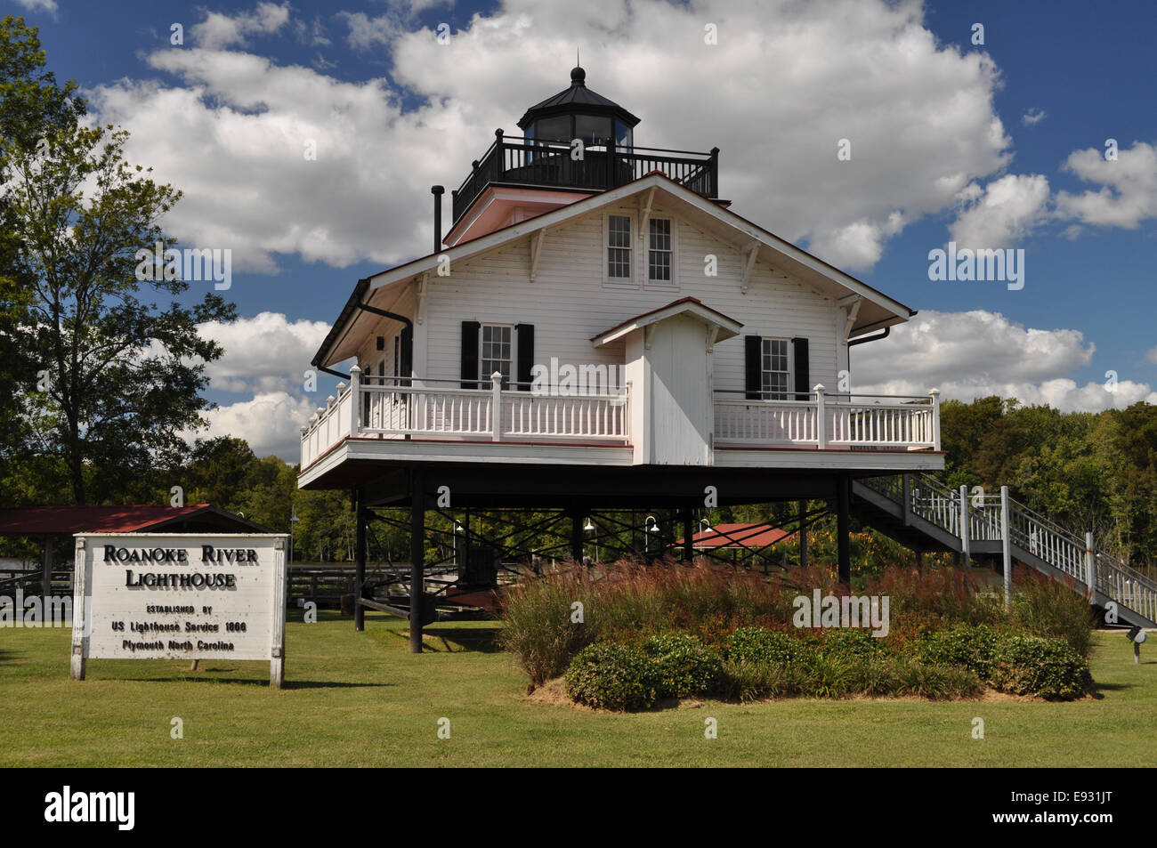 The Roanoke River Lighthouse at Plymouth North Carolina Stock Photo Alamy