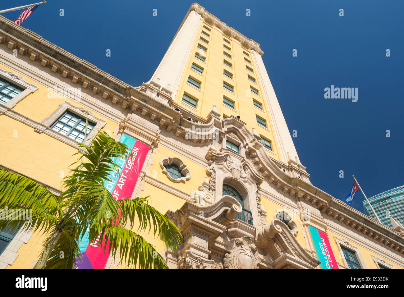 FREEDOM TOWER CONTEMPORARY ART MUSEUM MIAMI DADE COLLEGE DOWNTOWN MIAMI