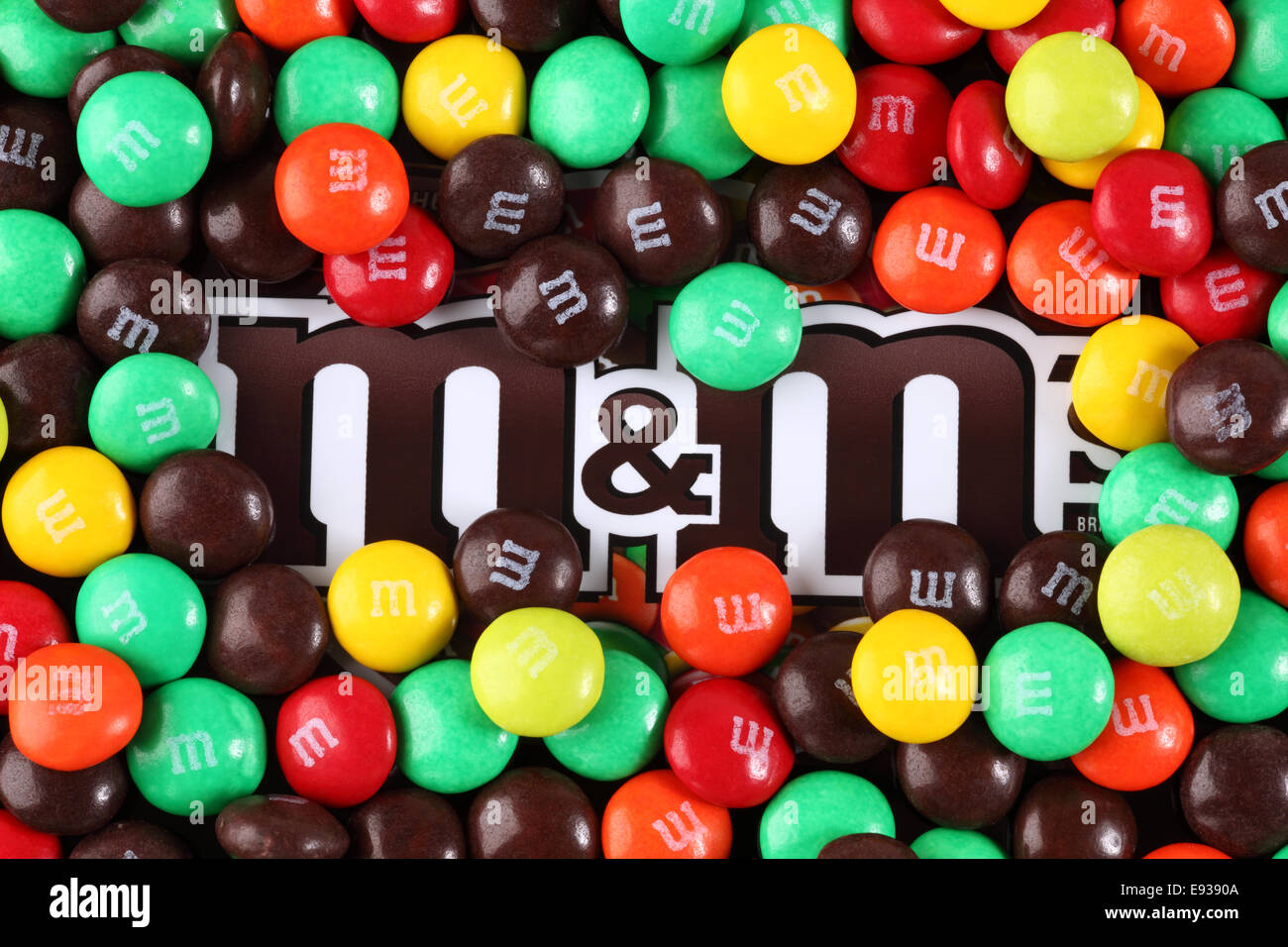 Plain M&M's chocolate candy. Produced by Mars, Inc Stock Photo - Alamy