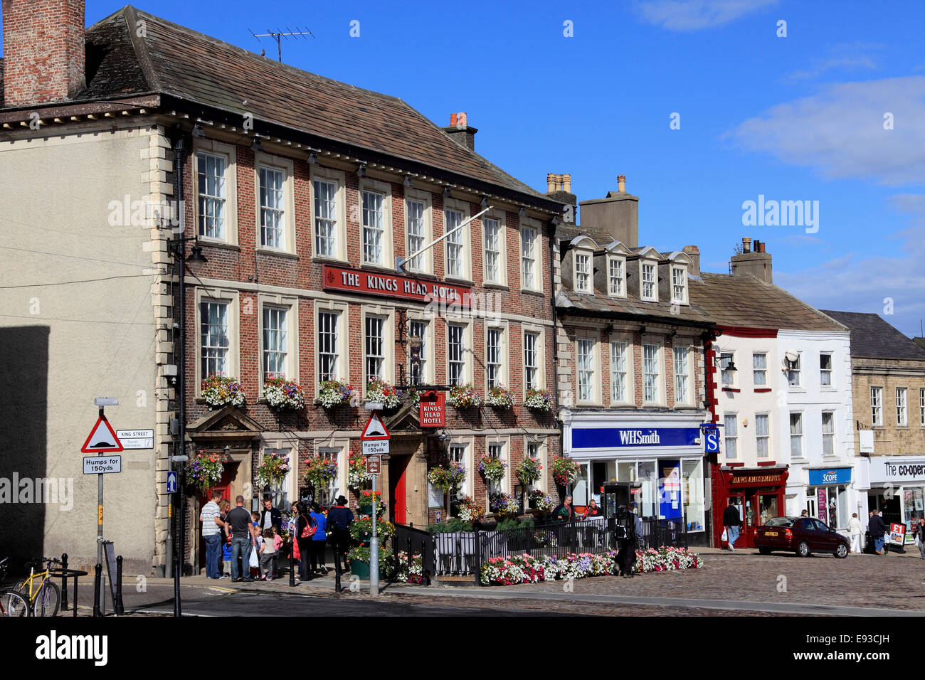3263. Market Place, Trinity Church Square, Richmond, North Yorkshire, UK Stock Photo