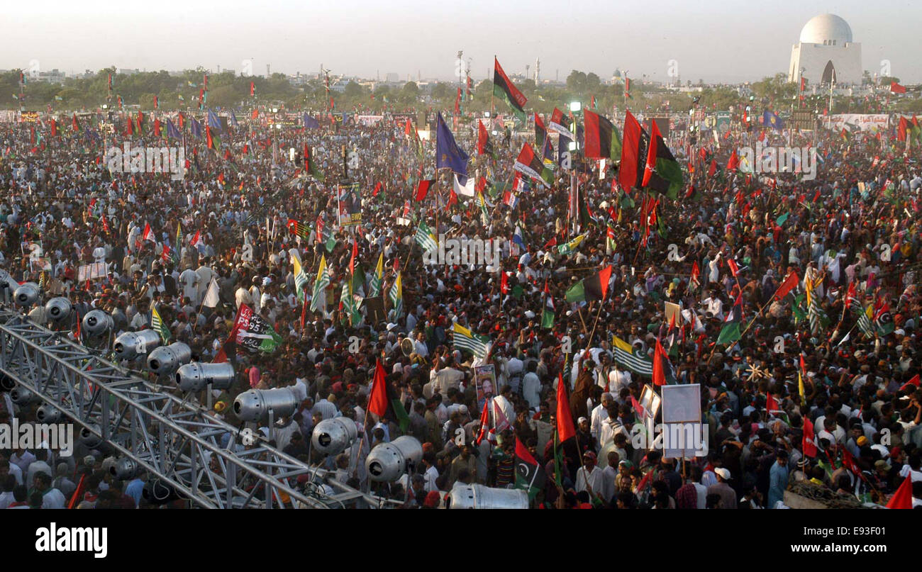 Karachi. 18th Oct, 2014. Supporters of Pakistan Peoples Party (PPP), gathered during a public gathering in southern Pakistani port city of Karachi on Oct. 18, 2014. Tens of thousands of PPP supporters gathered in Karachi to hear Bilawal Bhutto Zardari, the son of the country's slain premier Benazir Bhutto, on the formal launch of his political career. © Arshad/Xinhua/Alamy Live News Stock Photo