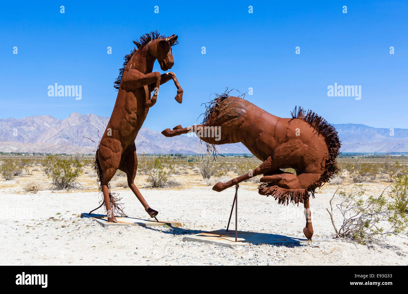 Metal sculptures in the desert outside Borrego Springs, Anza-Borrego Desert  State Park, Southern California, USA Stock Photo - Alamy