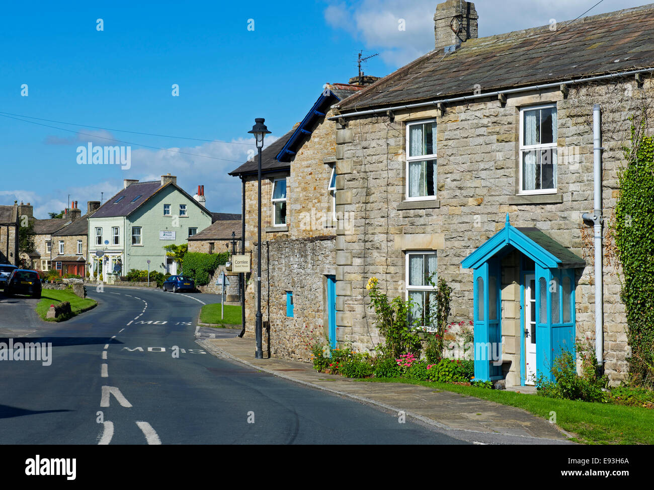 The village of Aysgarth, Wensleydale, Yorkshire Dales National Park, north Yorkshire, England UK