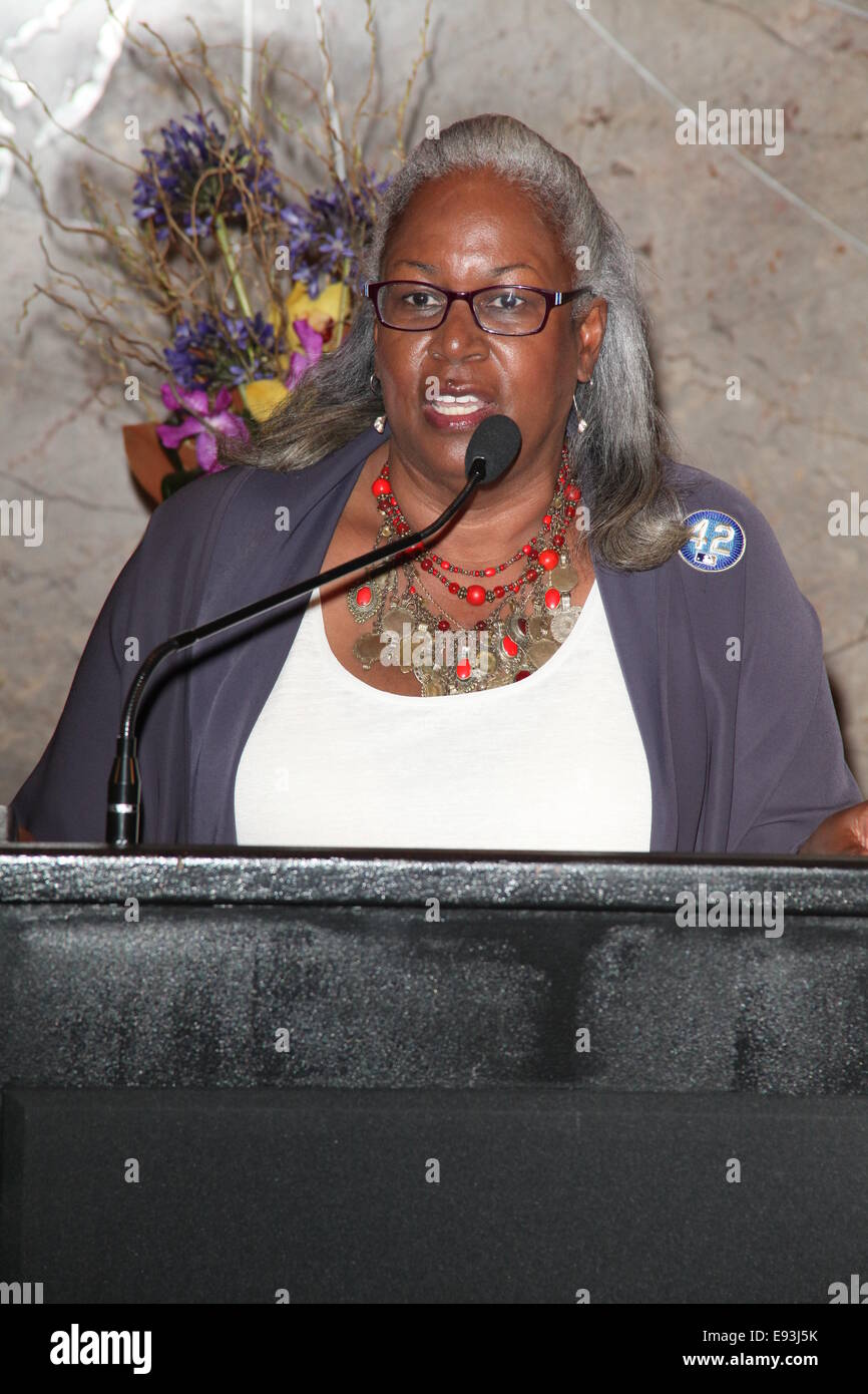 Baseball Hall of Famer Frank Robinson, Jackie Robinson's Daughter