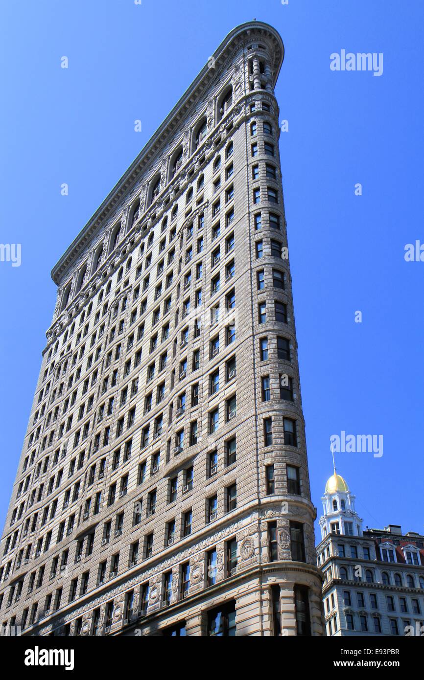 Wedge shaped building hires stock photography and images Alamy