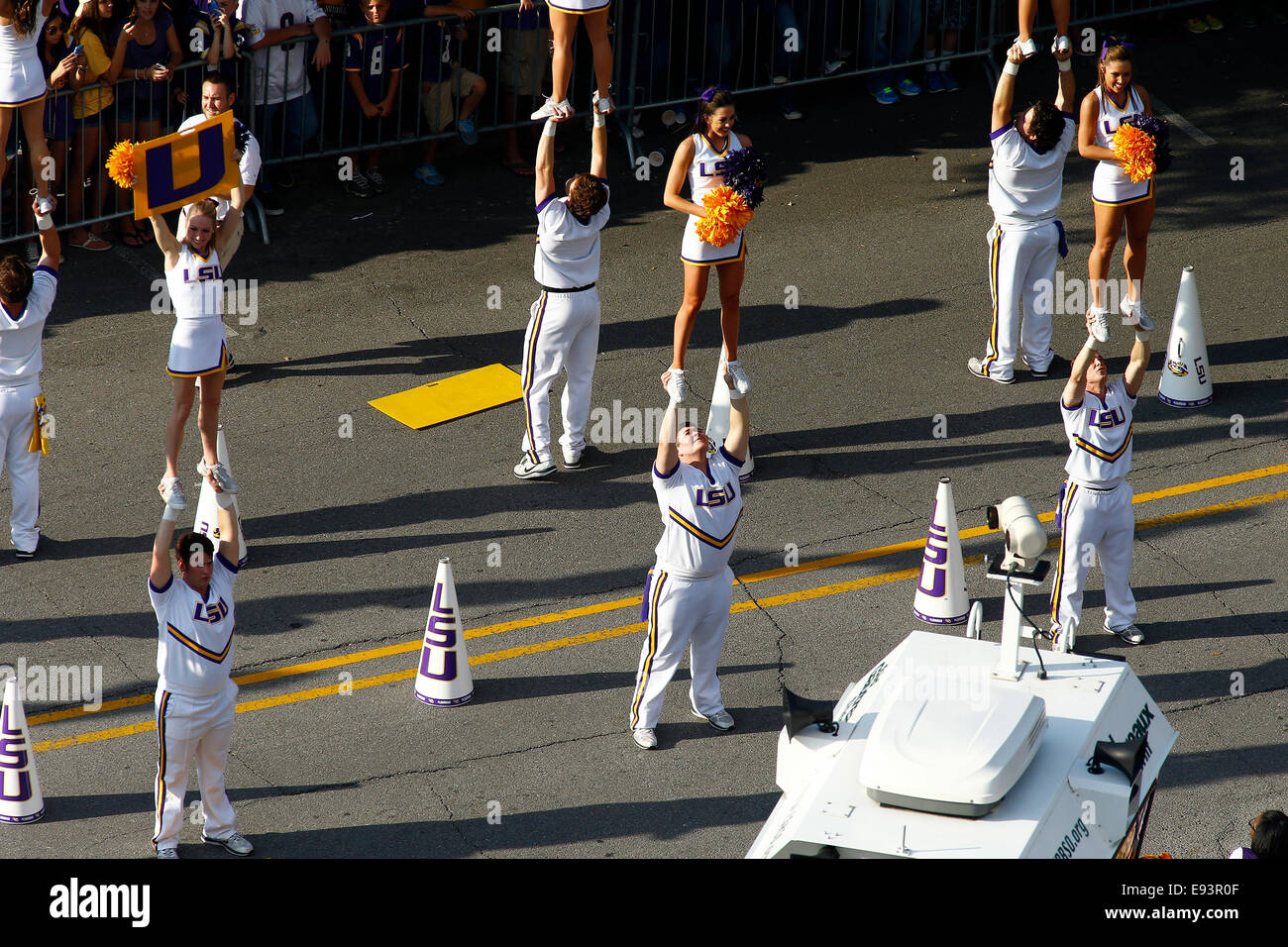 Louisiana, US. 18th Oct, 2014. LSU Marching Band walking to the LSU