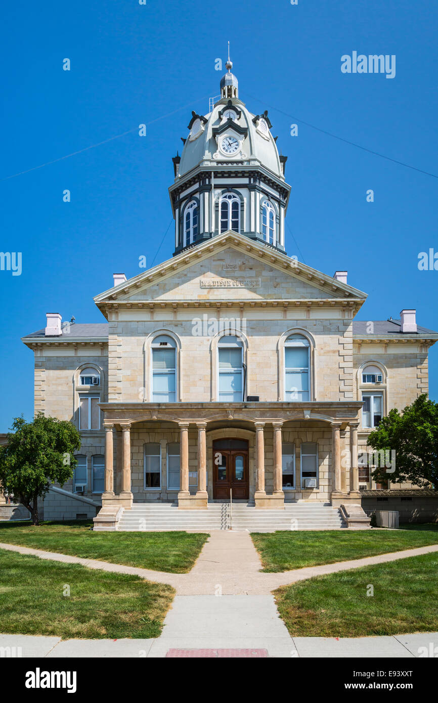 The Madison County Courthouse in Winterset, Iowa, USA Stock Photo Alamy