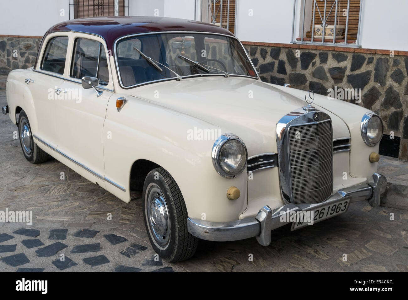 190 sedan hi-res stock photography and images - Alamy
