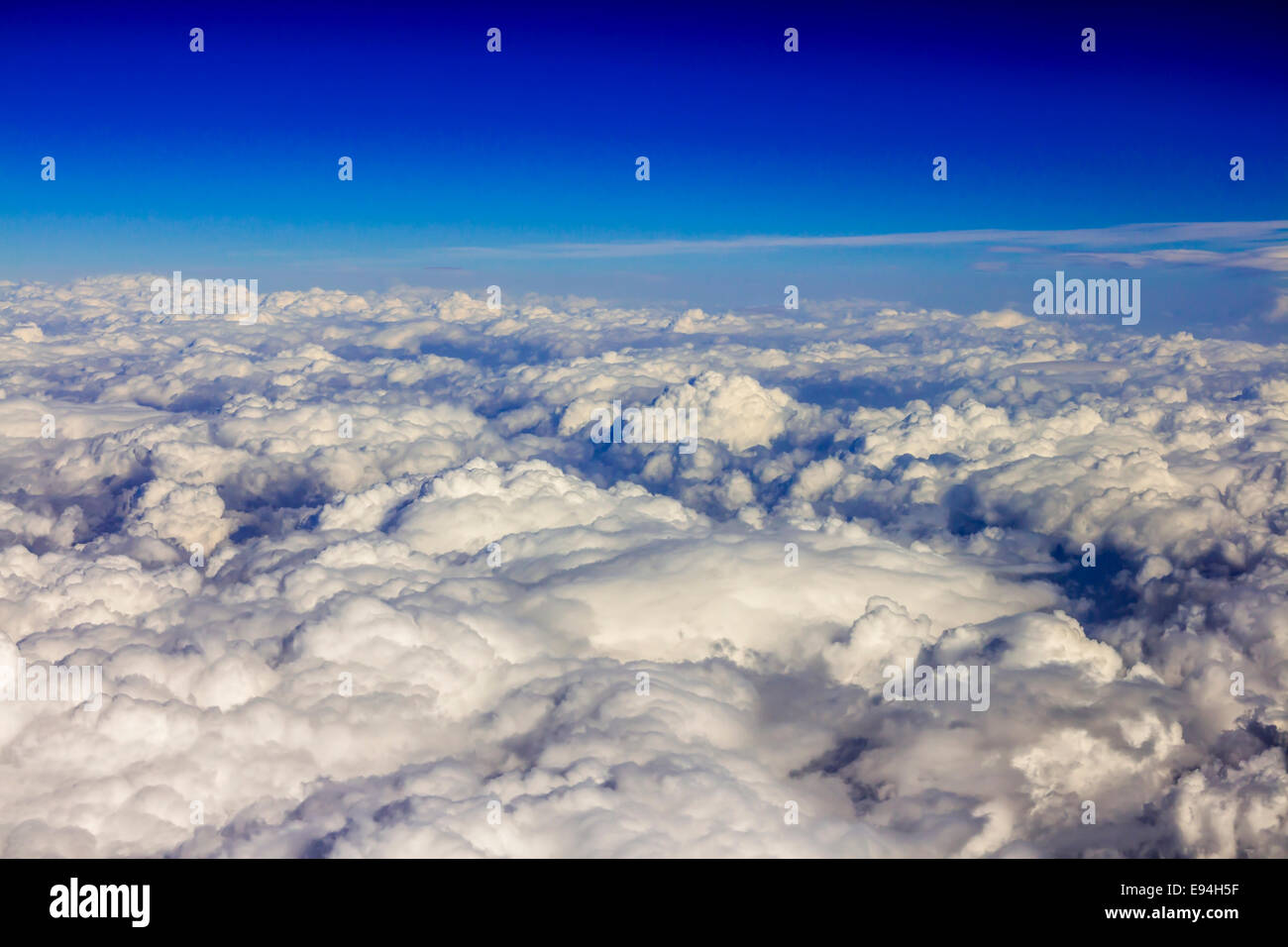 Cloudscape with deep blue sky and beautiful white cloud Stock Photo - Alamy