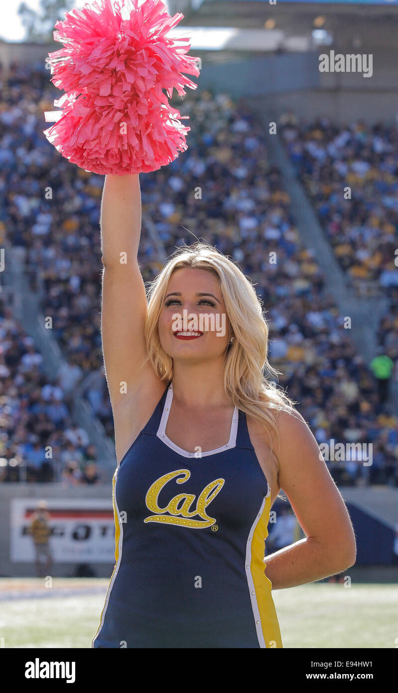 California golden bears cheerleaders hi-res stock photography and ...