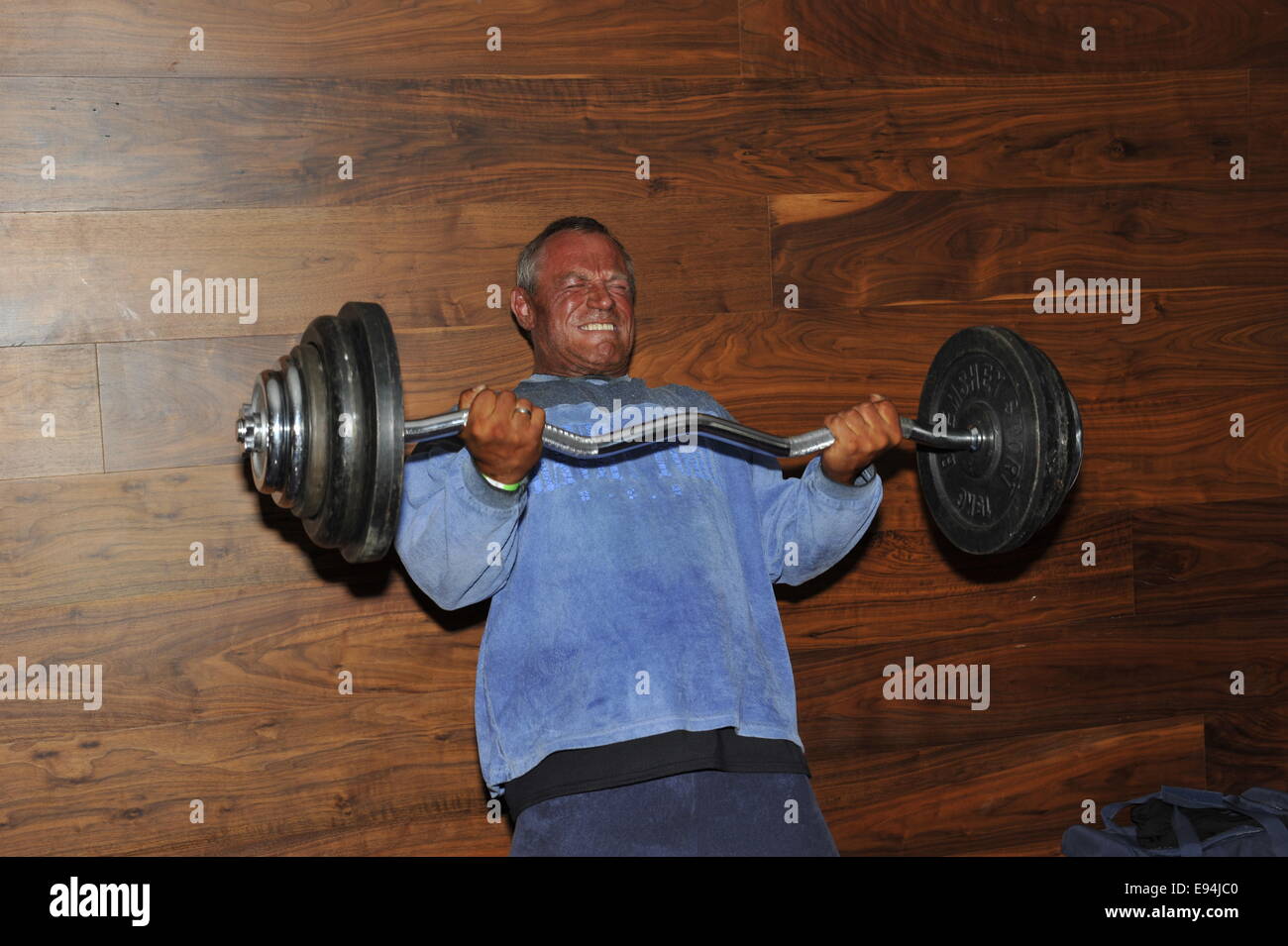Bicep curl bar hi res stock photography and images Page 2 Alamy