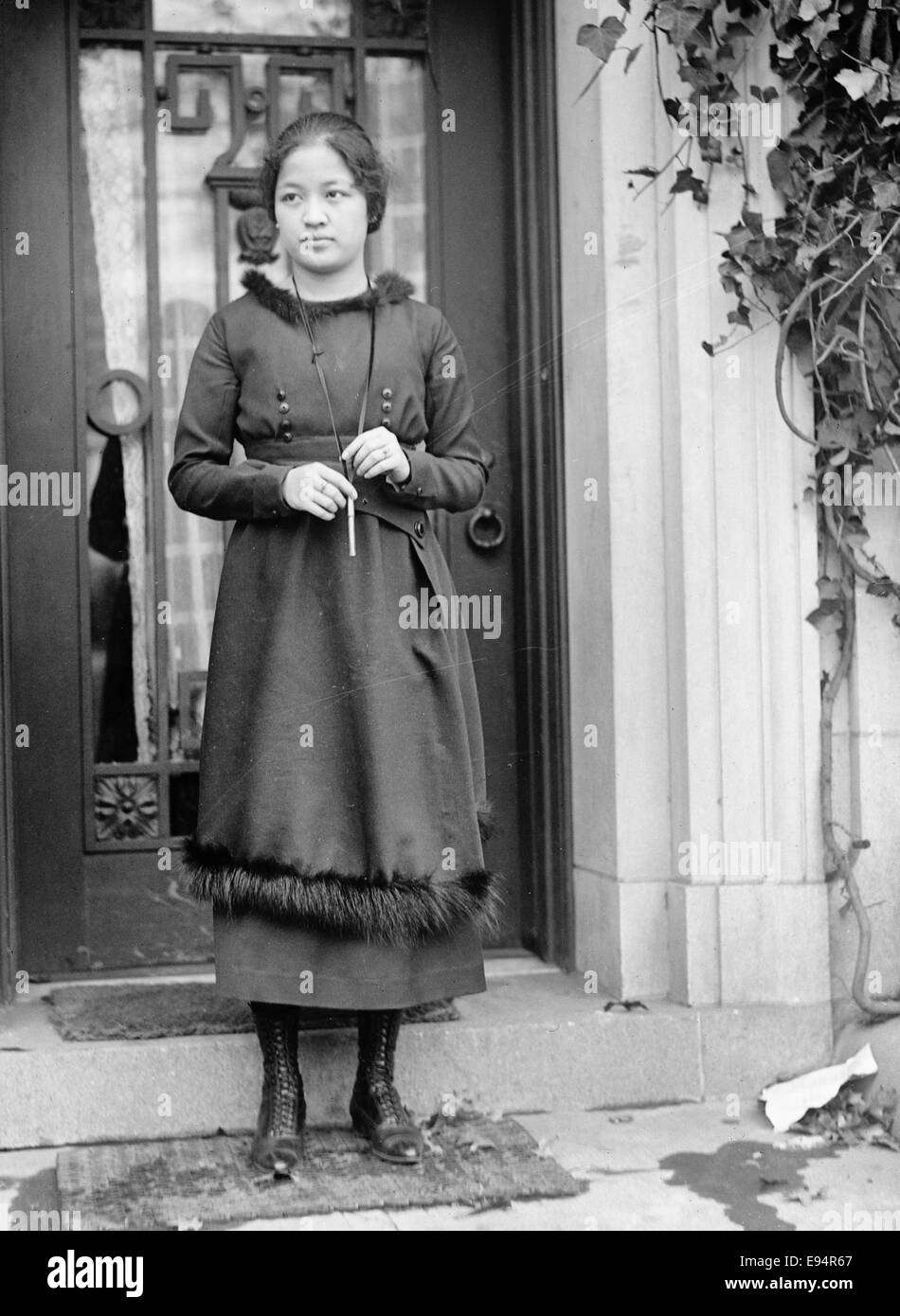 Carmen Aguinaldo - The daughter of Emilio Aguinaldo, the first president of the Philippines, circa 1920 Stock Photo