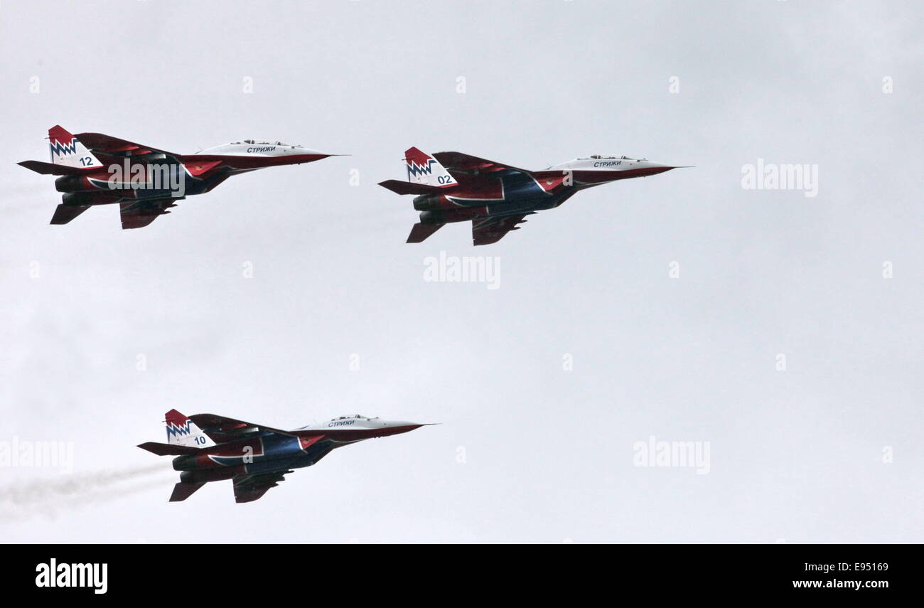 Aerobatic team 'Swifts' on the MiG-29 Stock Photo - Alamy