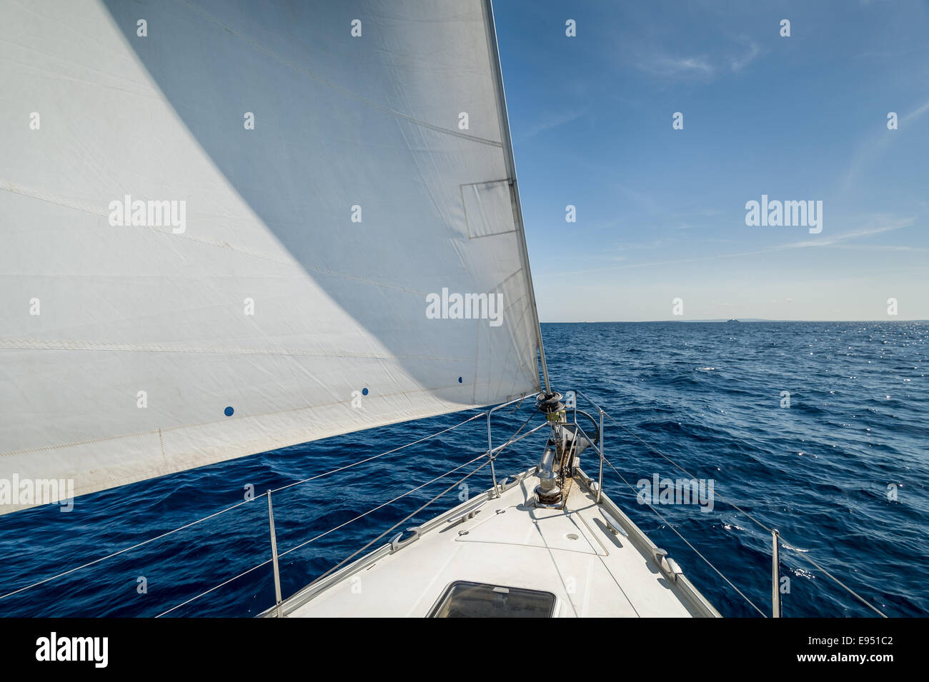 Wave cutter at bow hi-res stock photography and images - Alamy