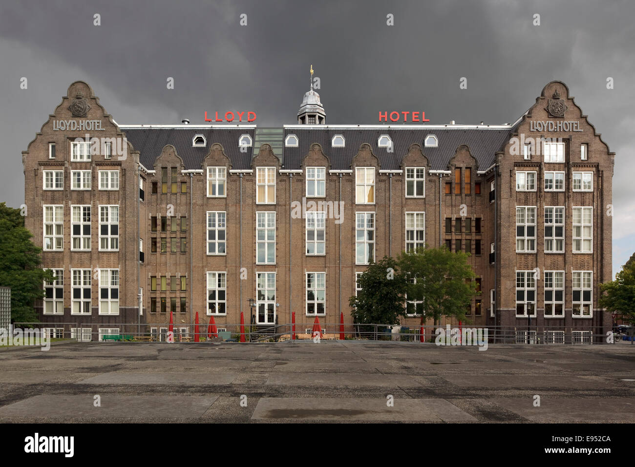 Lloyd Hotel, Amsterdam, Netherlands. Architect: MVRDV, 2004 Stock Photo -  Alamy