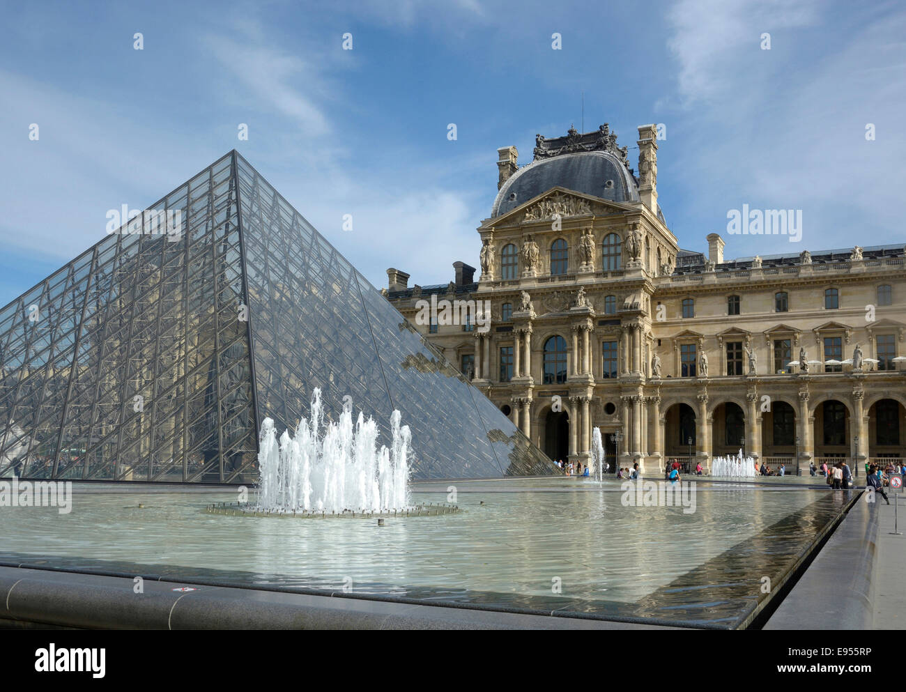 Musée du Louvre with the pyramid, Paris, Île-de-France, France Stock Photo