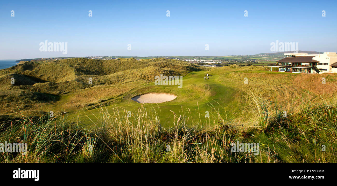 Ballybunion Old Course, Co. Kerry, Ireland, !8th hole and clubhouse Stock Photo