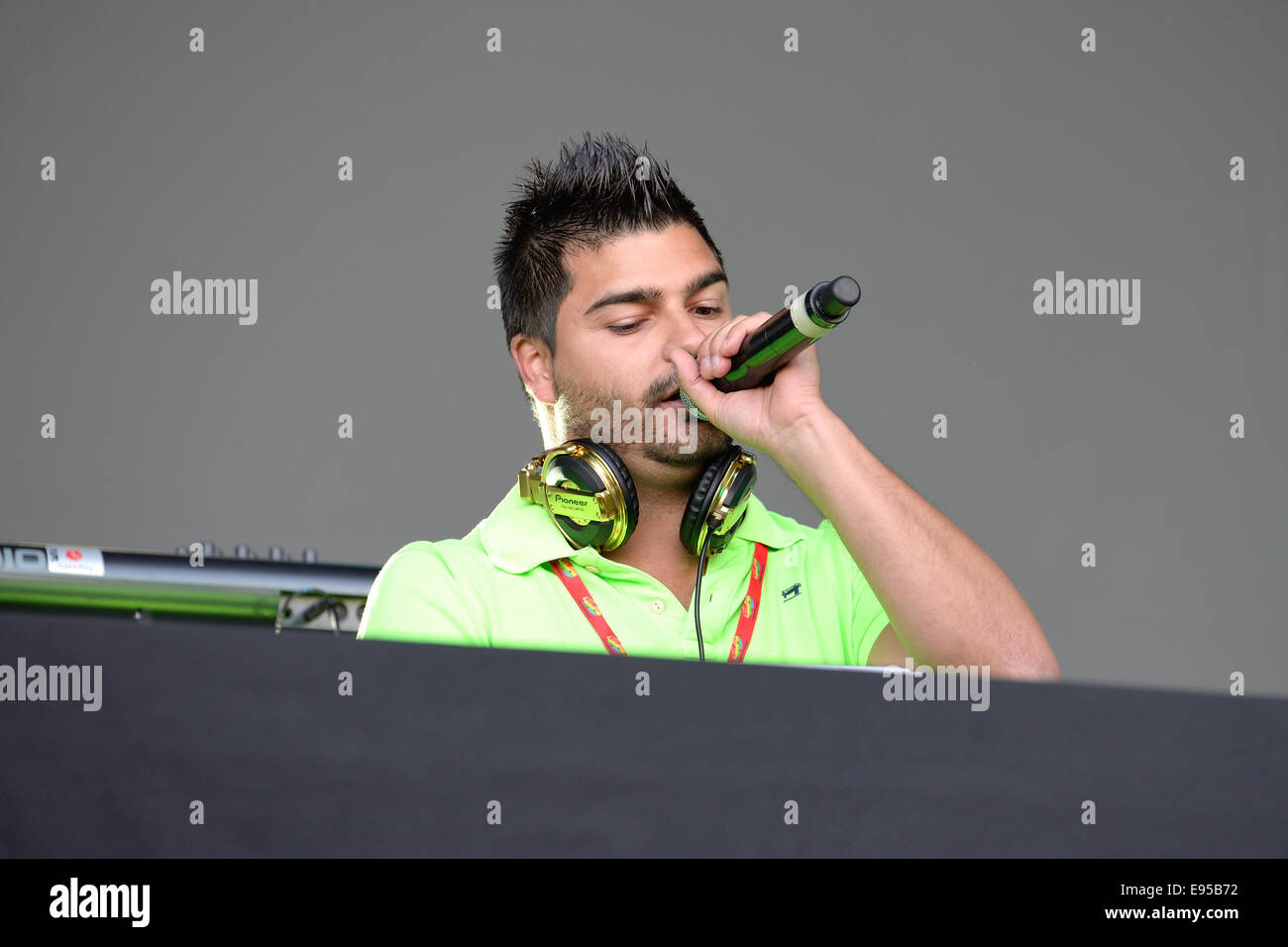 BARCELONA MAY 23 Spanish Deejay at Primavera Pop Festival of