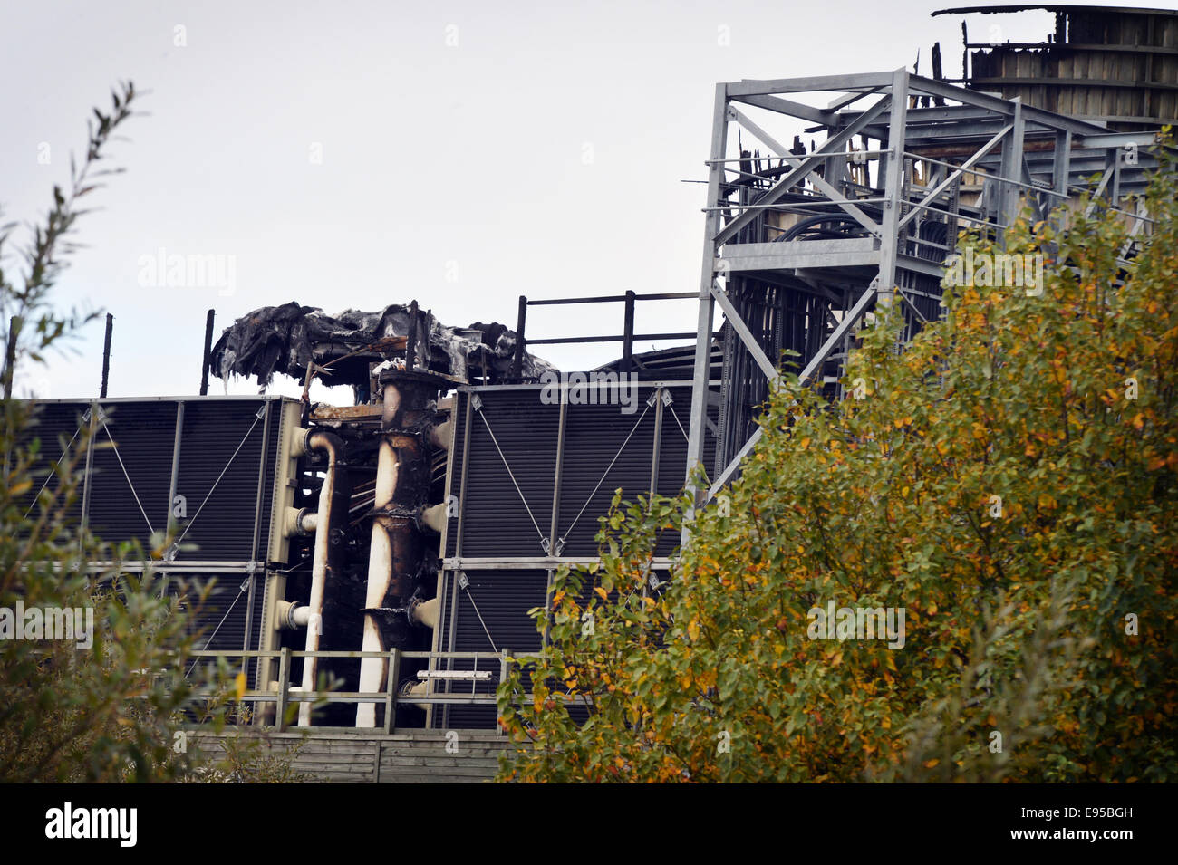 Didcot, UK. 20th Oct, 2014. Two fire service units remain at the Didcot B power station site which is owned by RWE npower after a fire blazed through the cooling towers Sunday evening. The power station is running at half capacity. photos by Sidney Bruere/Alamy Live News Stock Photo