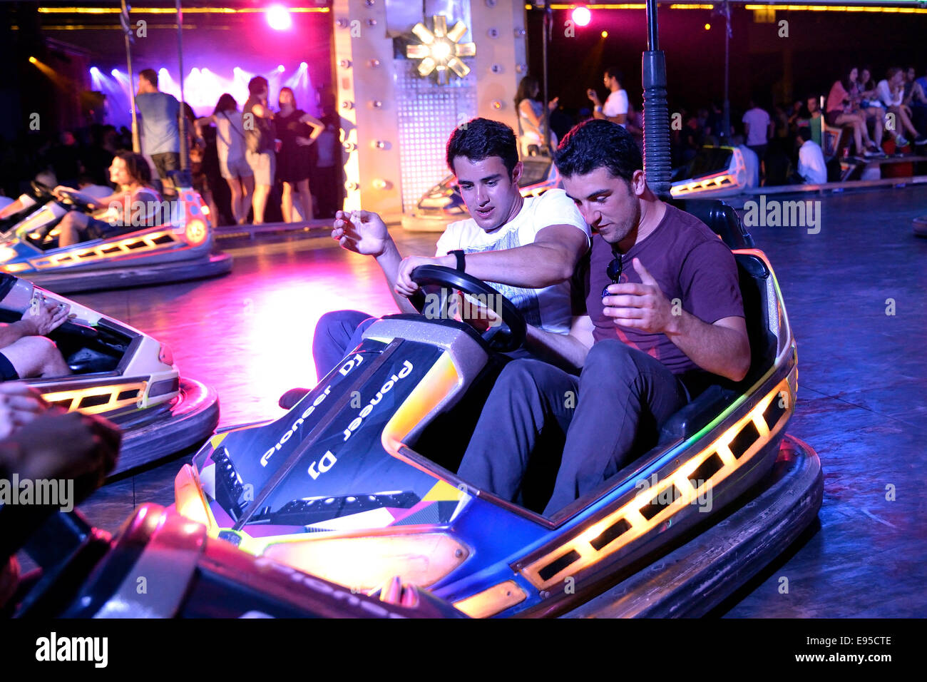 Bumper cars hires stock photography and images Alamy