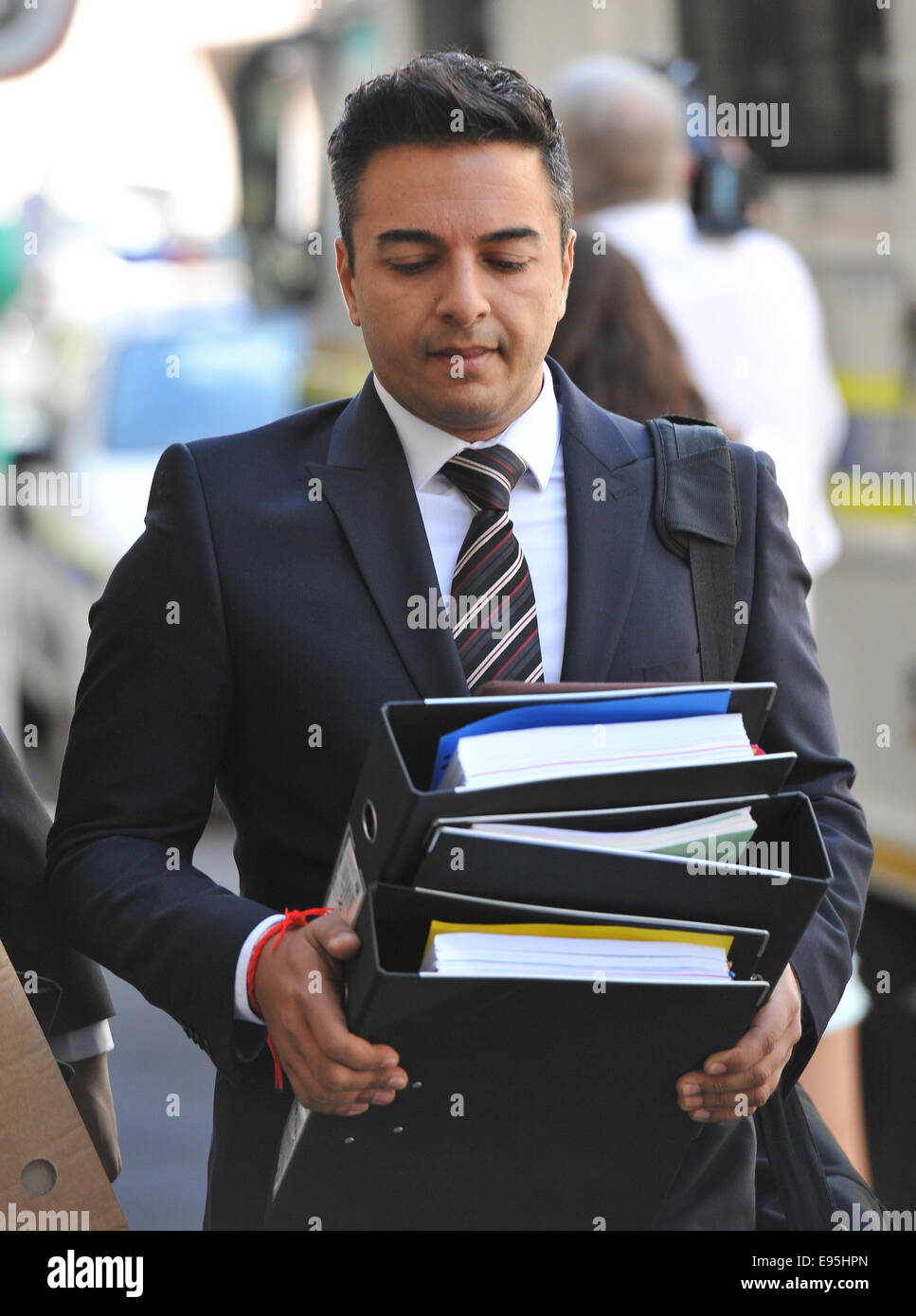 Cape Town, South Africa. 20th October, 2014. Preyen Dewani, brother of Shrien Dewani, arrives at court during Day 6 of the Shrien Dewani trial at the Western Cape High Court before Judge Jeanette Traverso. Dewani is caused of hiring hit men to murder his wife, Anni. Anni Ninna Dewani (née Hindocha; 12 March 1982 – 13 November 2010) was a Swedish woman who, while on her honeymoon in South Africa, was kidnapped and then murdered in Gugulethu township near Cape Town on 13 November 2010. Credit:  Roger Sedres/Alamy Live News Stock Photo